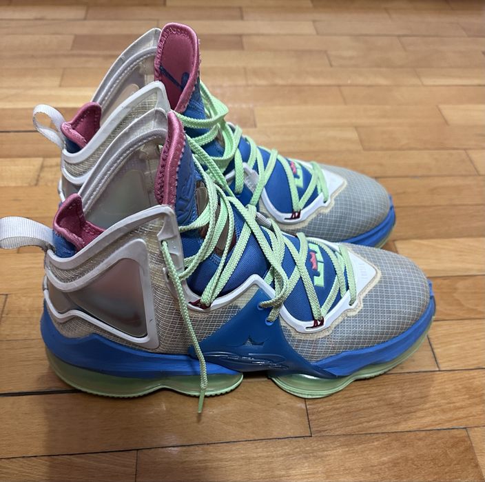 Nike Lebron XIX 44