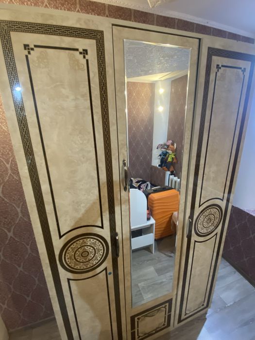 Продам шкаф б/у в отличном состоянии