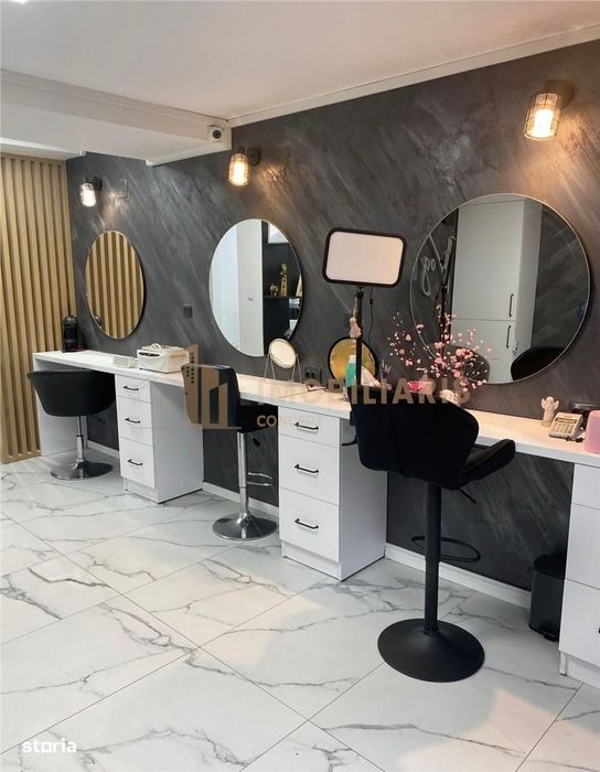 Spatiu comercial - salon de infrumusetare - de vanzare, zona RFN