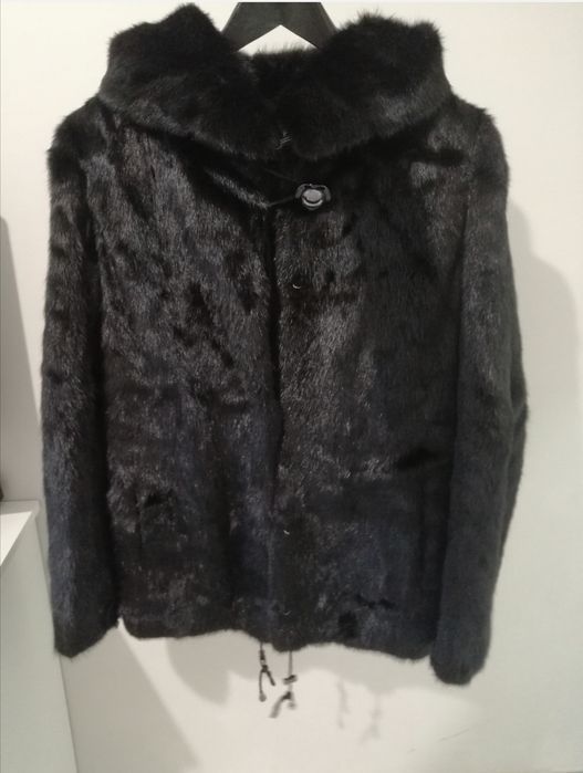 Продам  норковую шубу автоледи