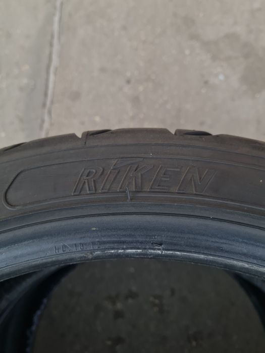 Летни гуми 2 броя RIKEN UHP 225 40 R18 дот 0422