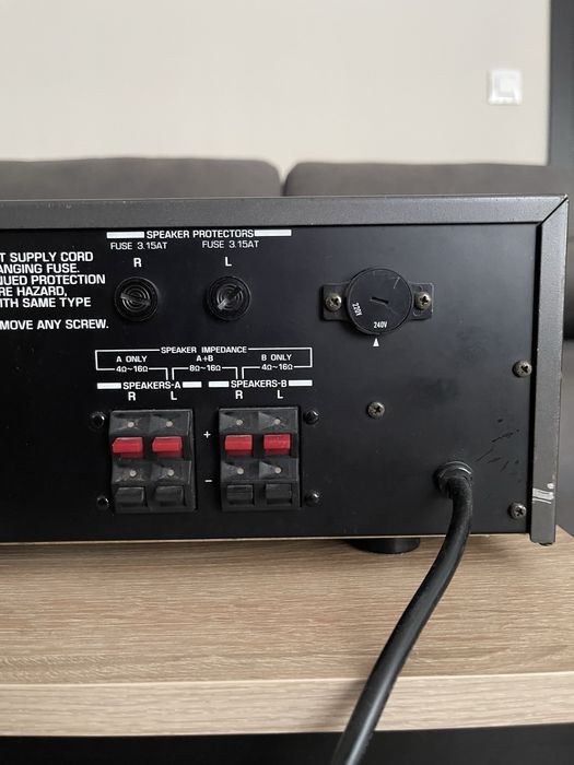 Toshiba SB 420  - усилвател