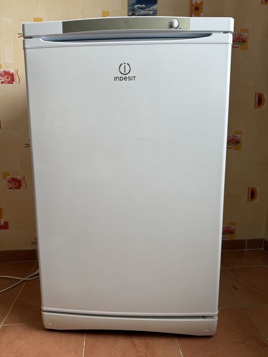 Морозильник indesit