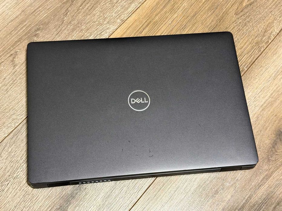 Dell Latitude 5300 i5 8265U/8RAM/512GB SSD отличен