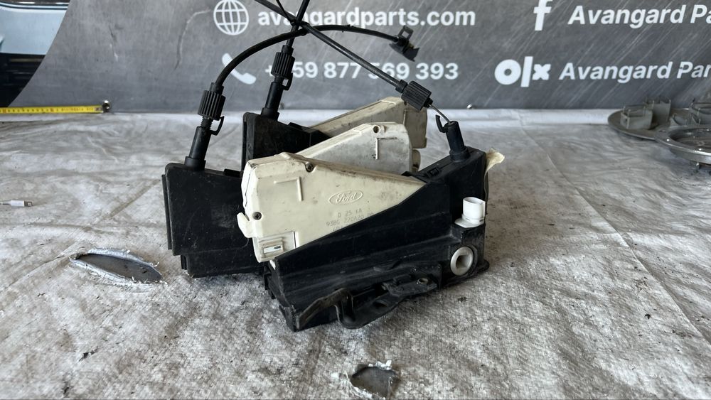 Volkswagen Sharan 3 броя брава за предна дясна врата