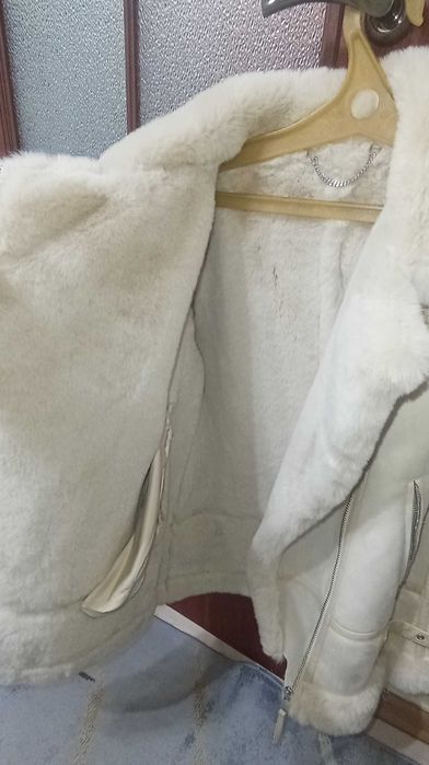 Продаётся девичья дублёнка в прекрасно состоянии