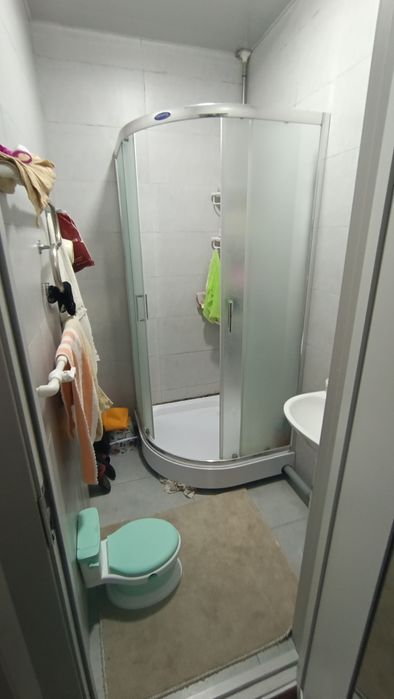 Yashnabod tumani olmos mahallasi 3/2/16  srochna sotiladi