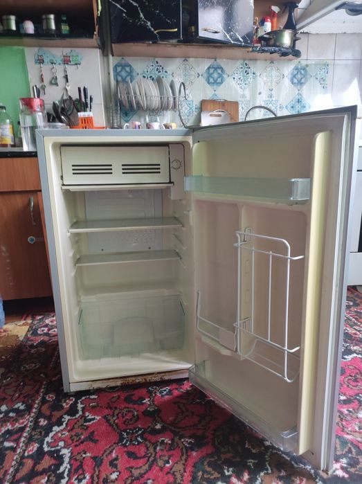 Mini xolodilnik,ROYSON...IDEAL