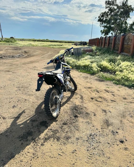 Продам эндуро 250 кубов