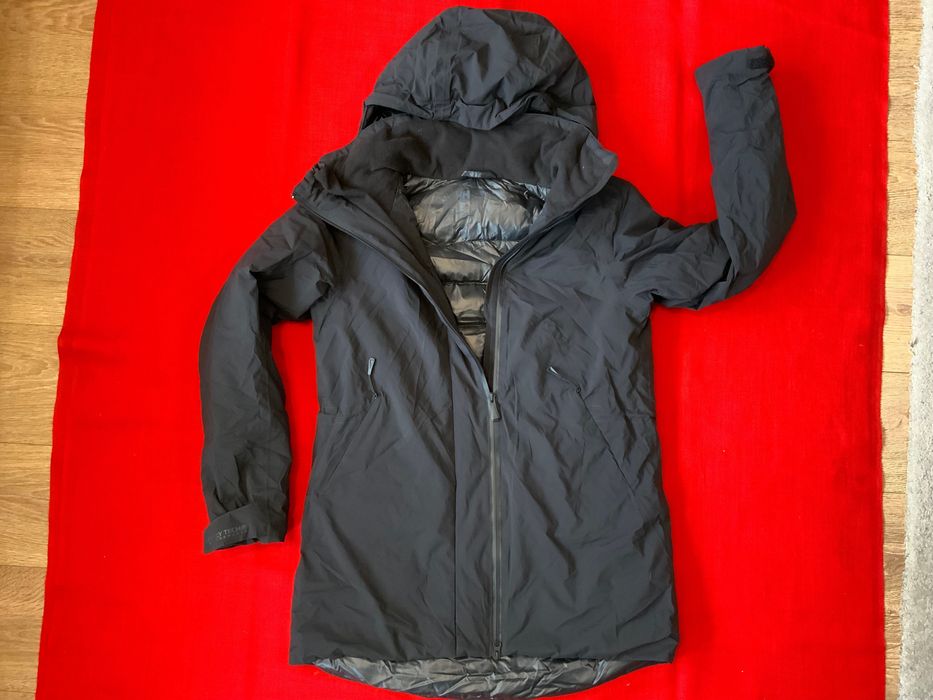 Helly Hansen-оригинално яке размер м