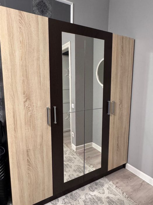 спальный шкаф вместительный