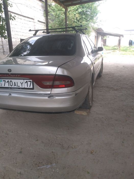 Митсубитси галант