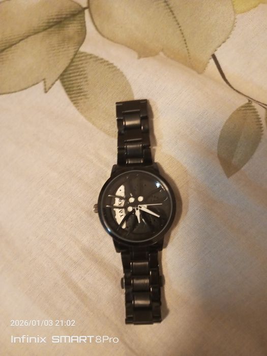 Соат диск билан айланади!