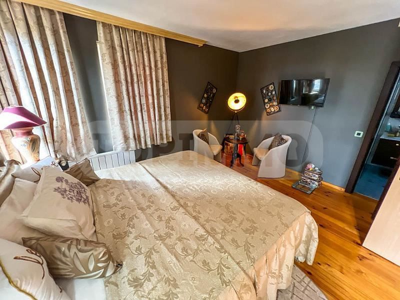 Продава се Къща в с. Рогачево, Област Добрич - 400 кв.м за 1300 €/кв.м - Снимка #9