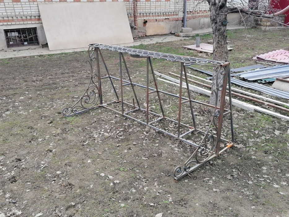 Навес для входной двери