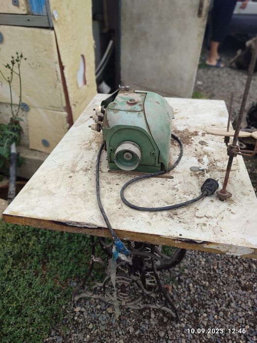 оверлок машина СССР