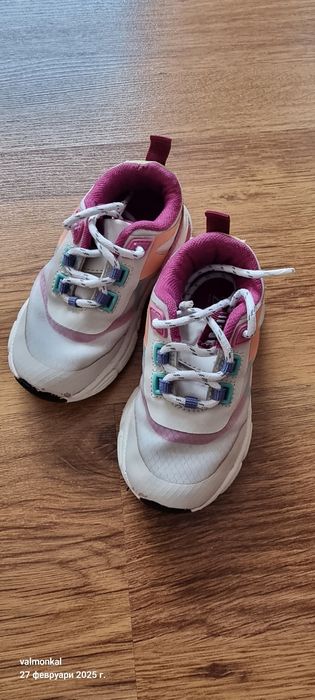 Детски маратонки зара