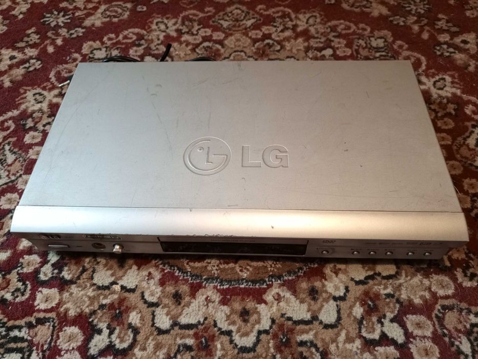 Продам DVD-проигрыватель LG