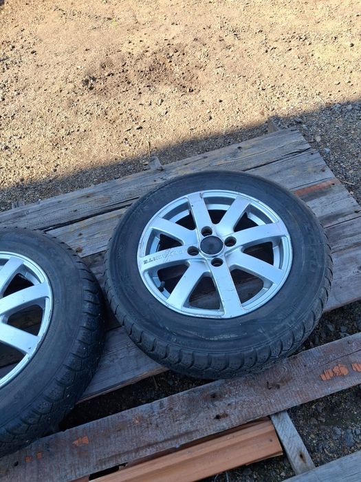 Продам срочна колесо