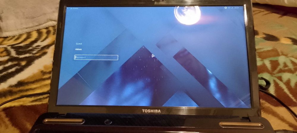 Laptop Toshiba Satellite L655