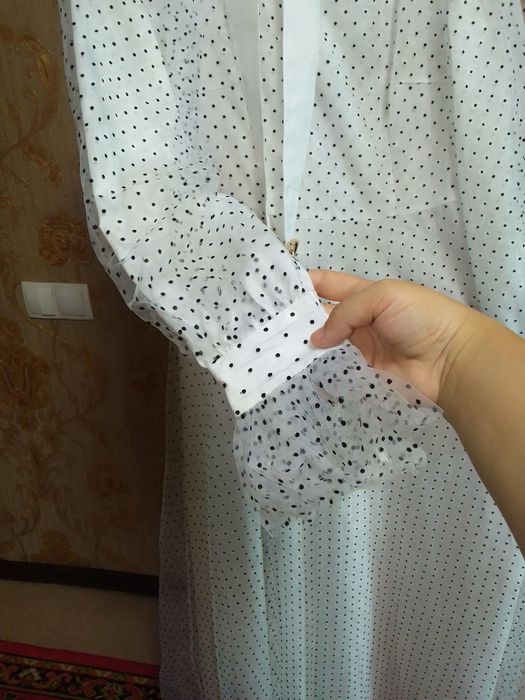 Vecherniy ko'ylak oq rangda