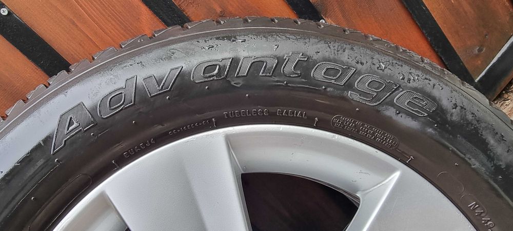 4 броя оригинални алуминиеви джанти за Škoda + летни гуми BFGoodrich, 16 цола