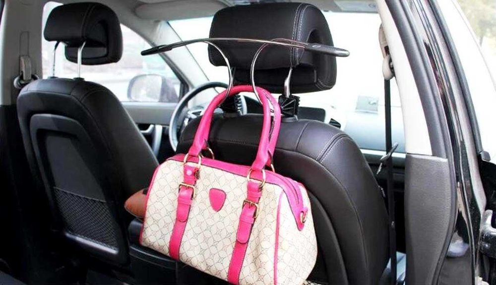 Универсална закачалка за дрехи за автомобил - практична и удобна