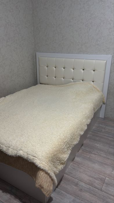 Спальная кровать