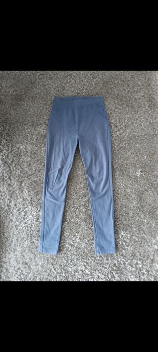 Панталони и рокли  за момиче на 9- 10 год