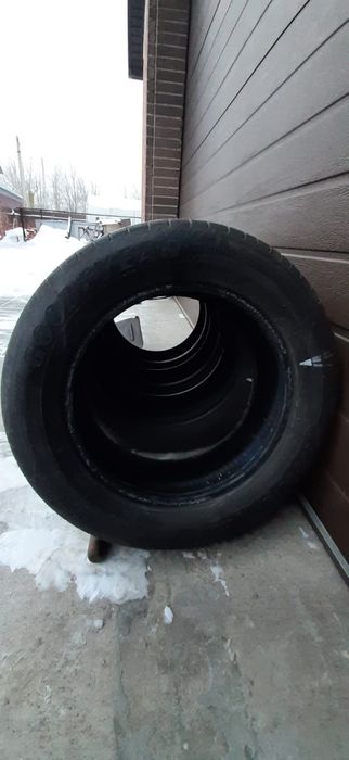 Резина Goodyear 215/60 r16