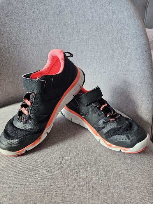 Детски маратонки размер 34