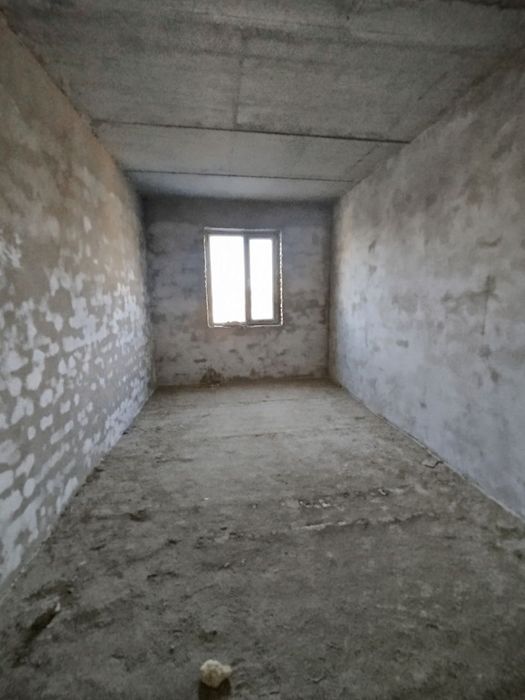 3хоналик 2каватда 7микрорайон, коробка