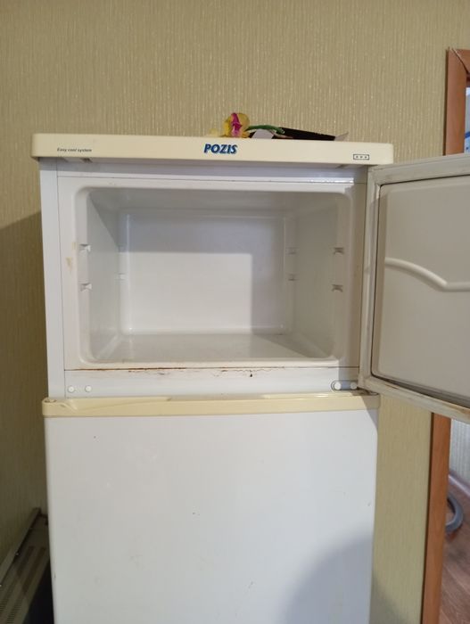 Продам технику. Холодильник,титан,телевизор.