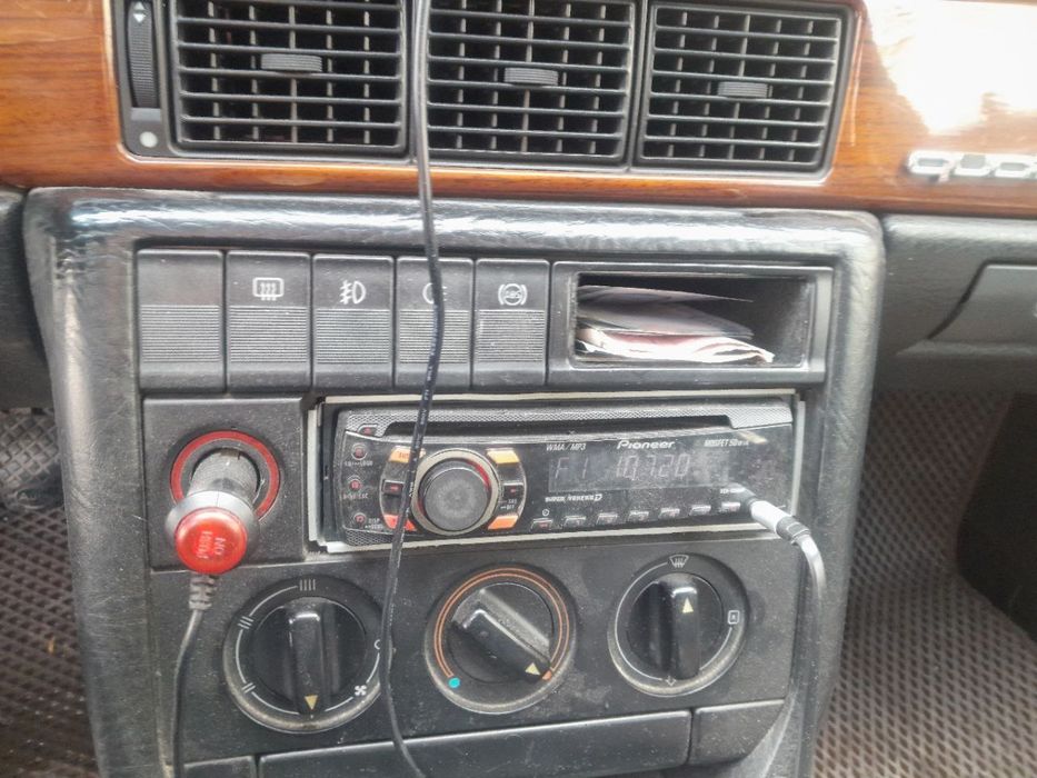 Audi 200 C3 2.3L