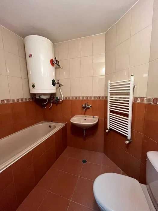 Дава се под наем Тристаен апартамент в Бургас, Център - 97 кв.м за 500 € - Снимка #5