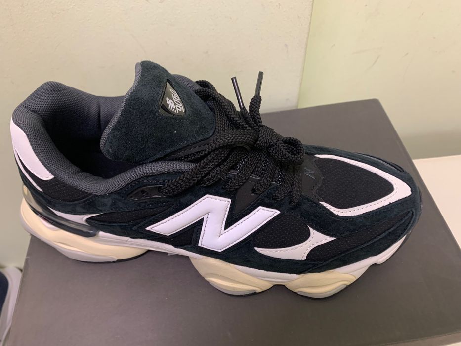 Нови мъжки маратонки New Balance 9060 черно бели 44 номер