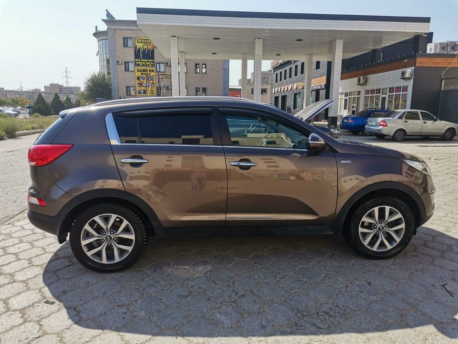 Продам автомобиль Kia Spirtage