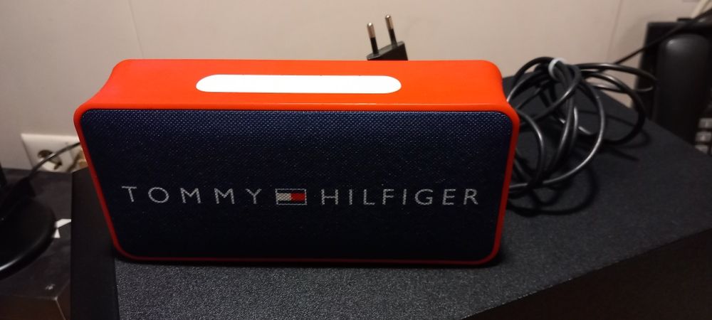 Блутут колонка Tommy Hilfiger