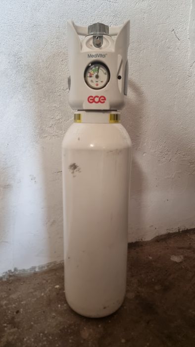 Aparat respirator medical