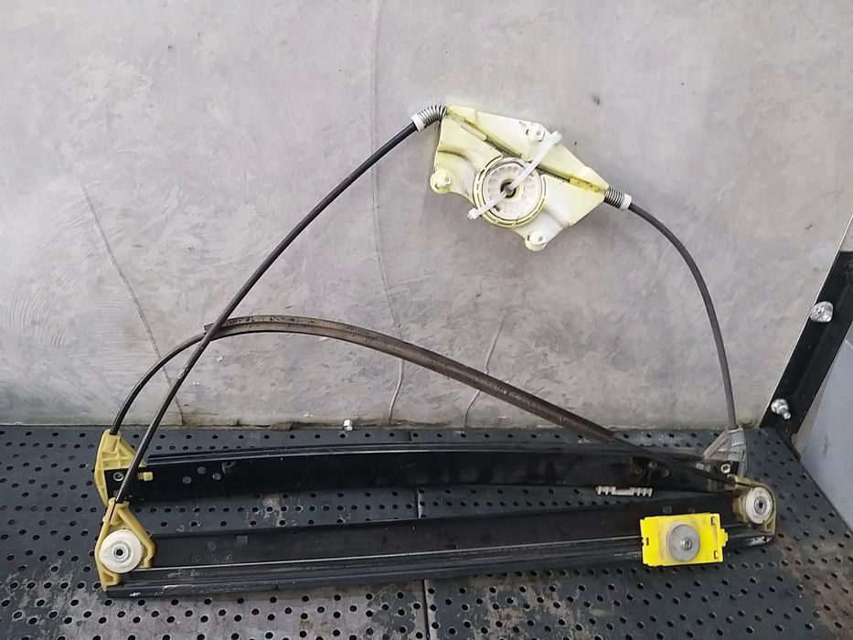 Macara geam electric dreapta fata vw touareg 7l 7l0837462