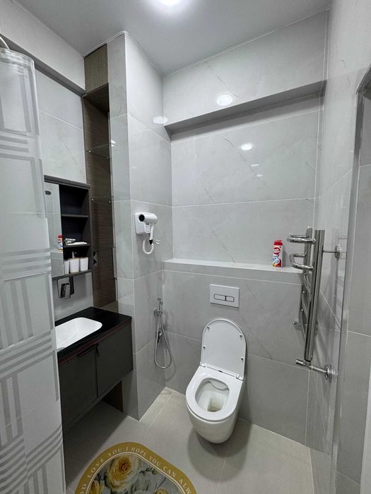 Шахар марказидан новостройка сотилади