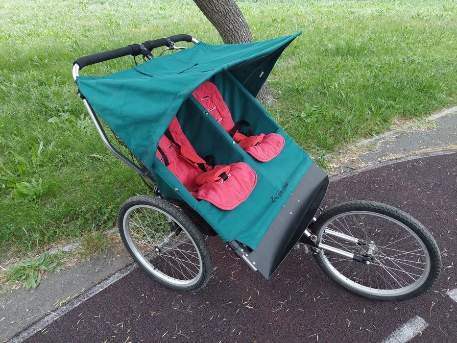 РИКША за близнаци