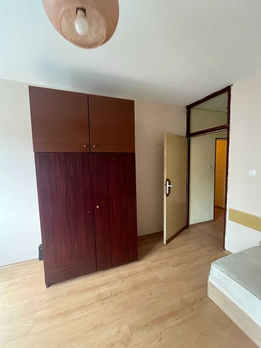 Дава се под наем Тристаен апартамент в София, Сухата река - 140 кв.м за 199.41 € - Снимка #3