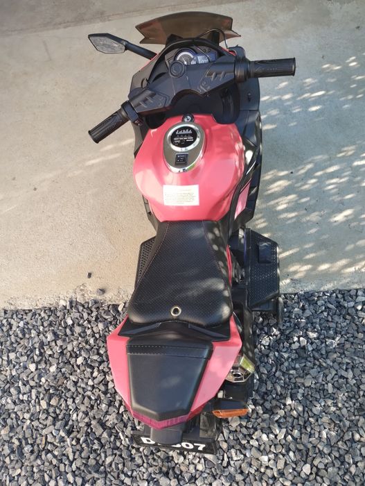 Акумулаторен мотор