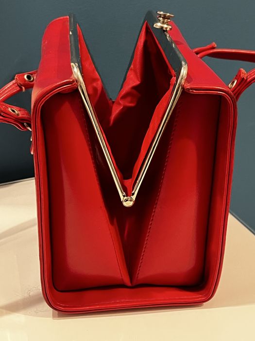 Geantă din piele ecologica vintage – Caprioara Sebeș