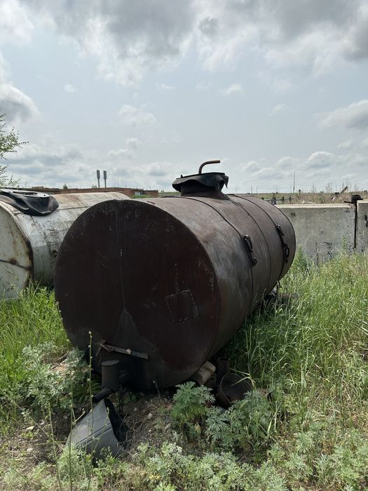 Продаются цистерны и бочки