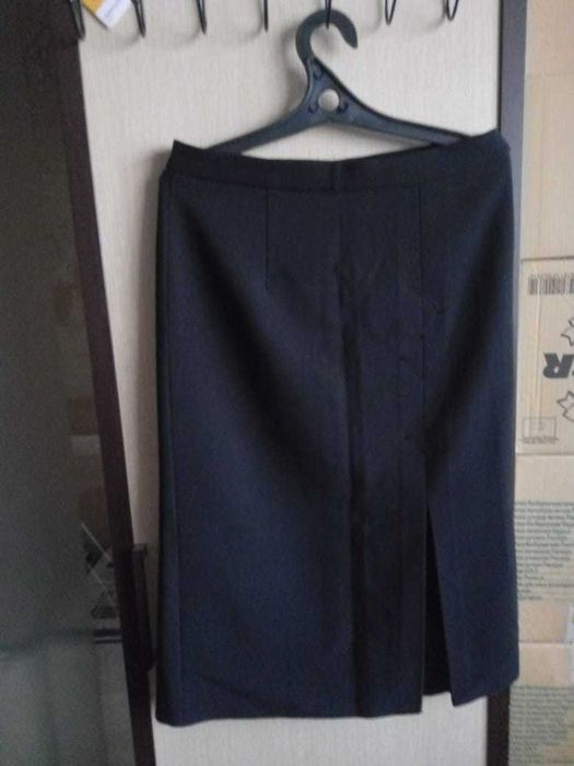 Юбки разные черные, цены разные