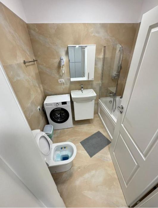 Дава се под наем Двустаен апартамент в София, Център - 75 кв.м за 698.19 € - Снимка #2