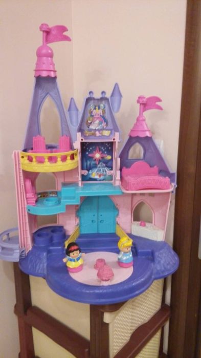 Оригинален Дисни замък