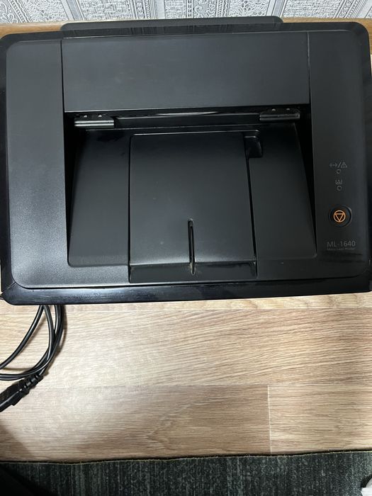 Принтер Samsung ML-1640